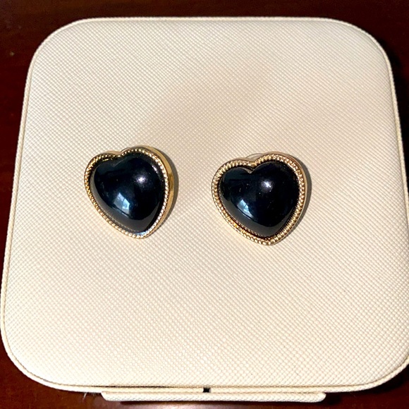 Chunky Black/Gold Tone Heart Earrings - Picture 1 of 1